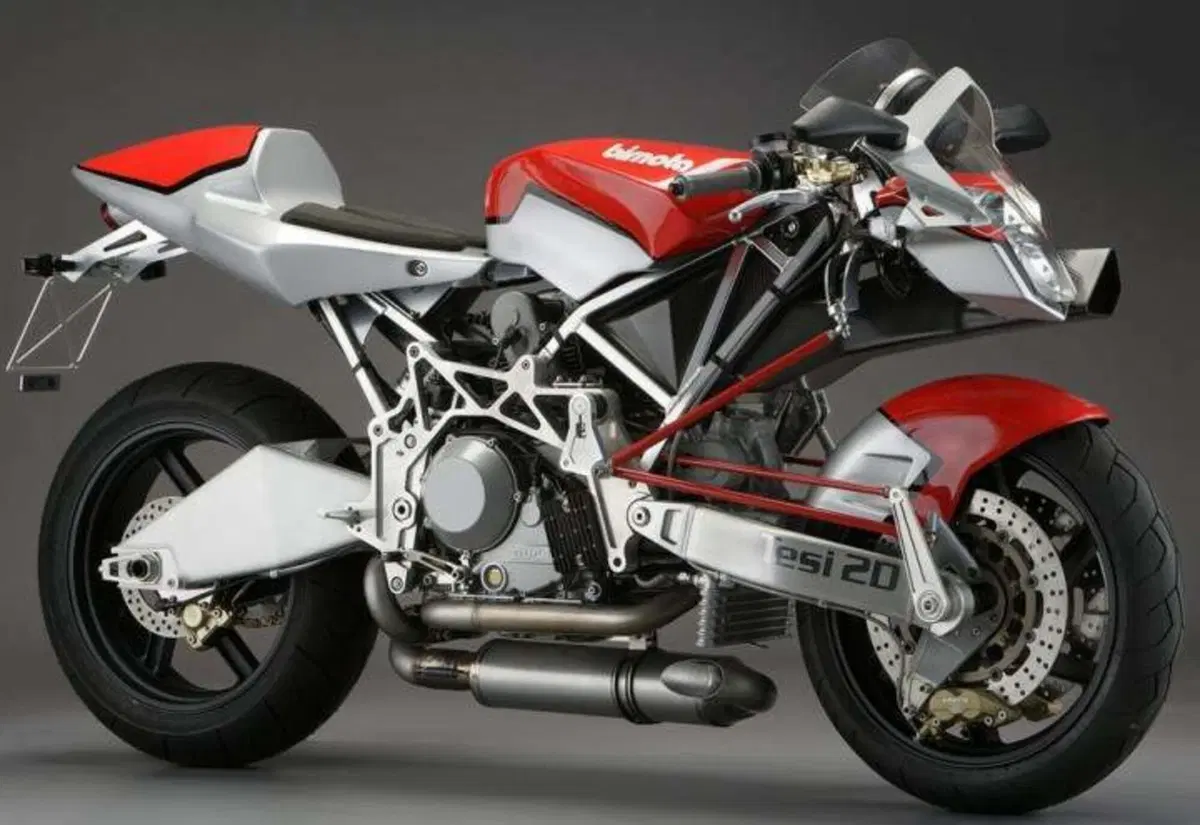 Aprilia RSV 1000 R “Shaun” (5)