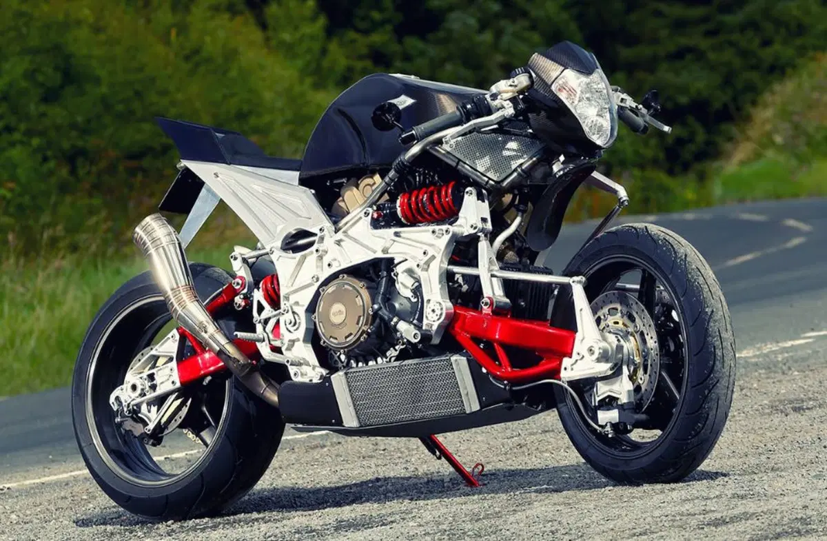 Aprilia RSV 1000 R “Shaun” (3)