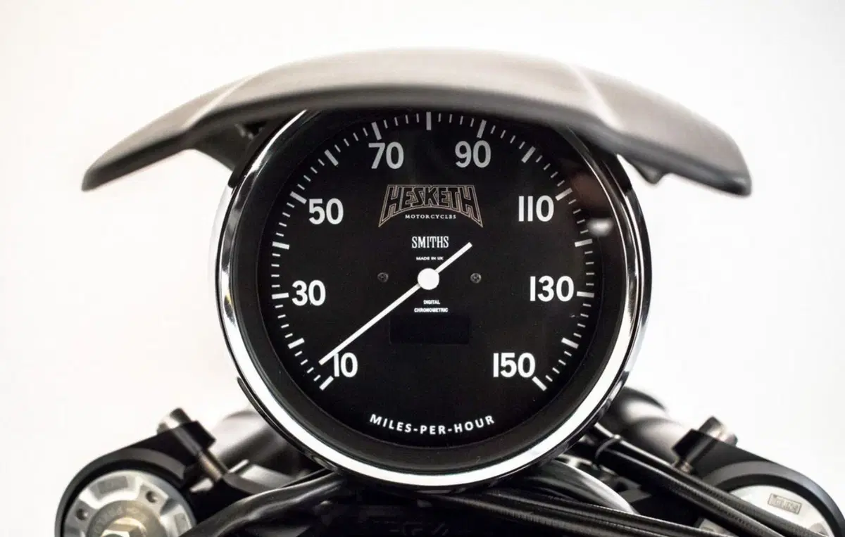 Hesketh Valiant, supercharged da 250 cavalli (7)