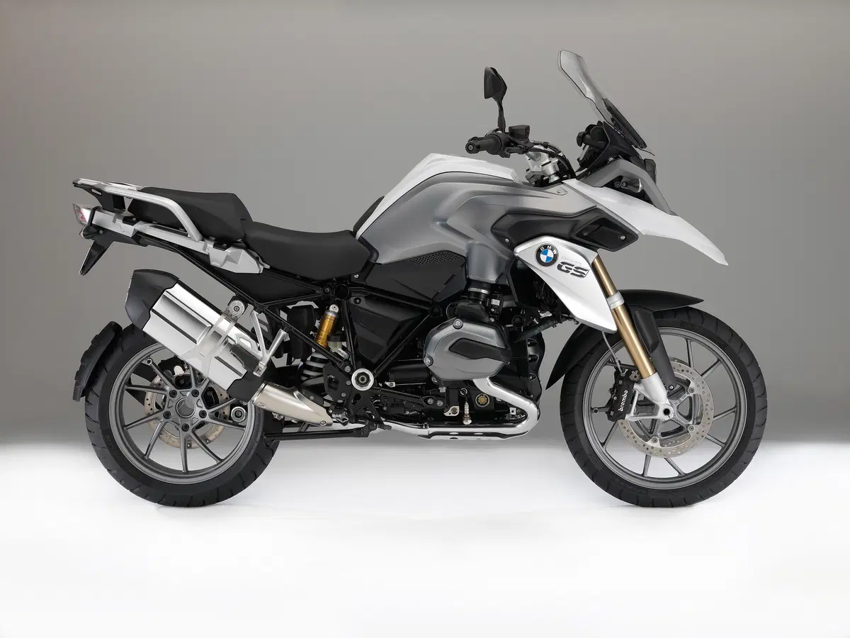 BMW gamma 2016 e R 1200 GS TripleBlack (8)