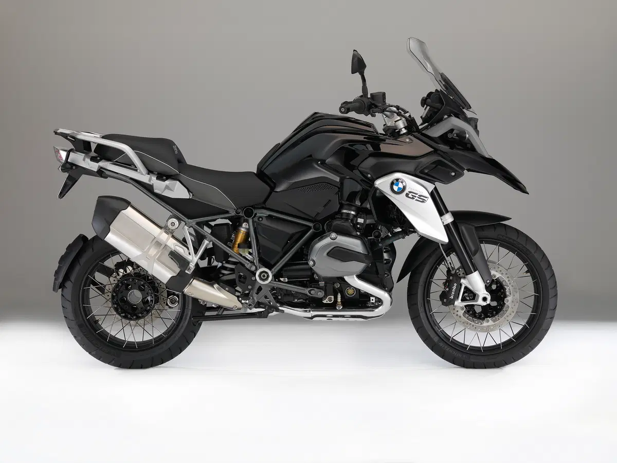 BMW gamma 2016 e R 1200 GS TripleBlack (7)