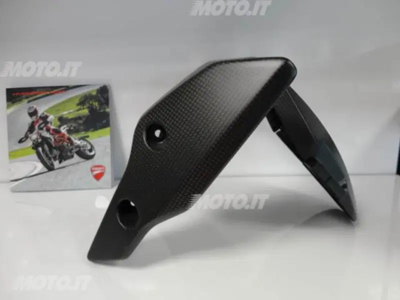 Paraf ant carbonio HYP Ducati (2)