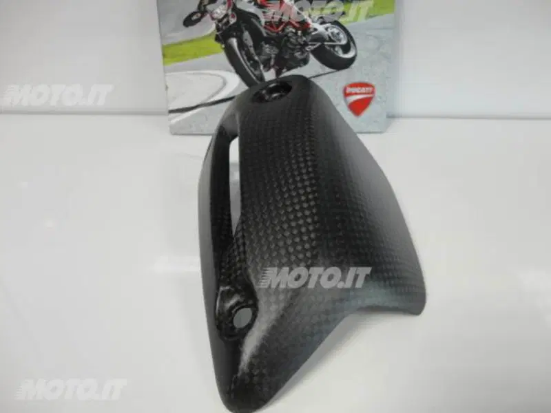 Paracalore carbonio Hypermotard Ducati Hyper 821 (2)