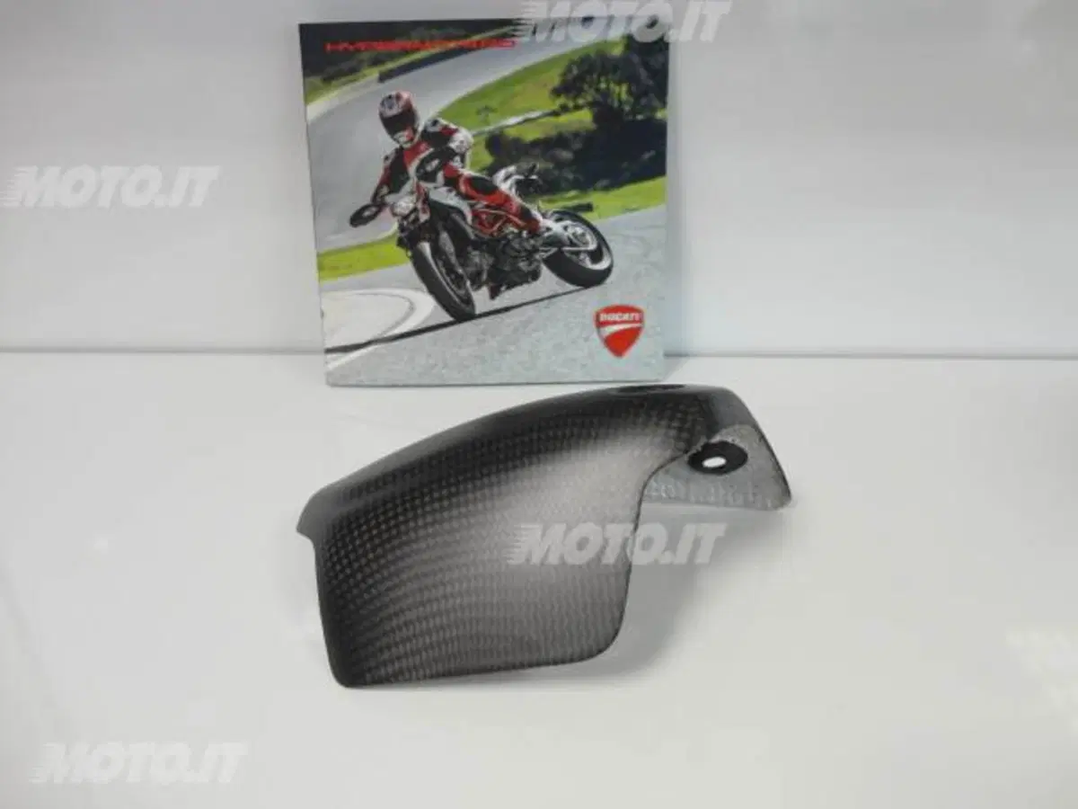 Paracalore carbonio Hypermotard Ducati Hyper 821 (3)