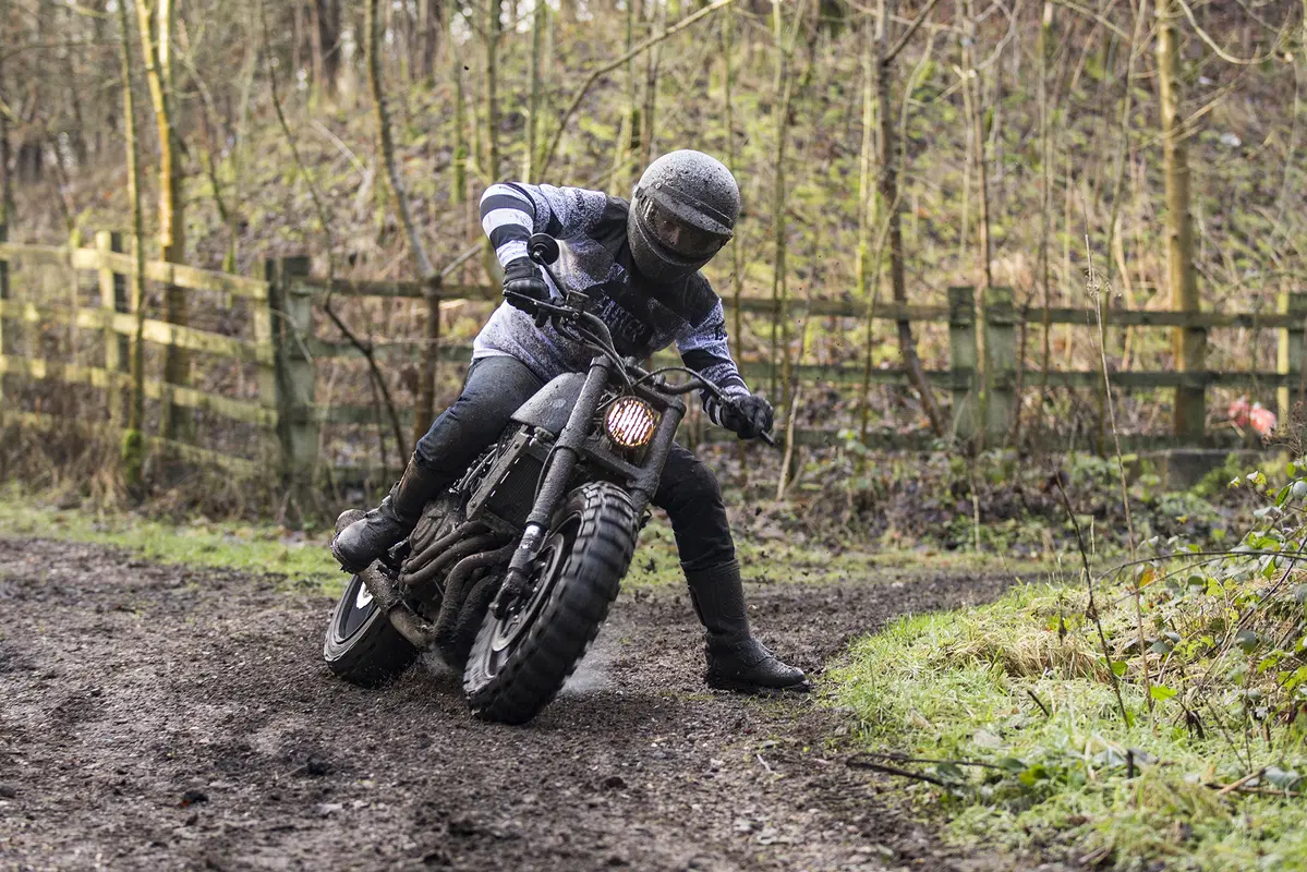 Yamaha XSR 700 Convertibile Rough Crafts (4)