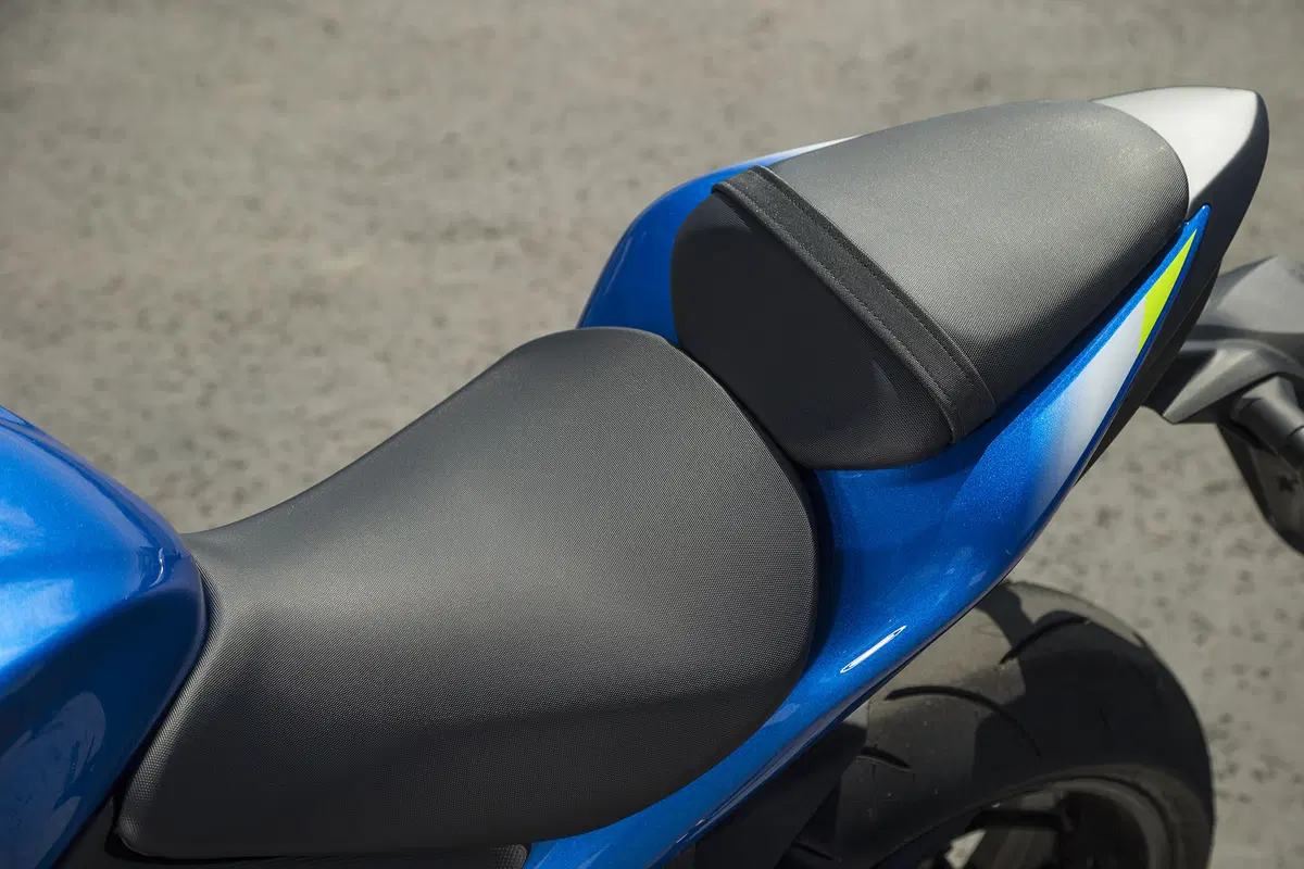 Suzuki GSX-S1000F (30)