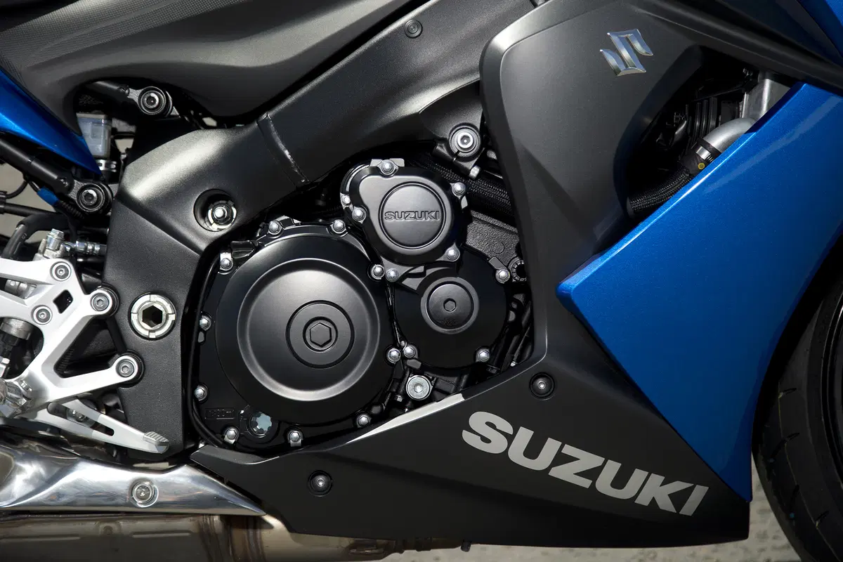 Suzuki GSX-S1000F (38)