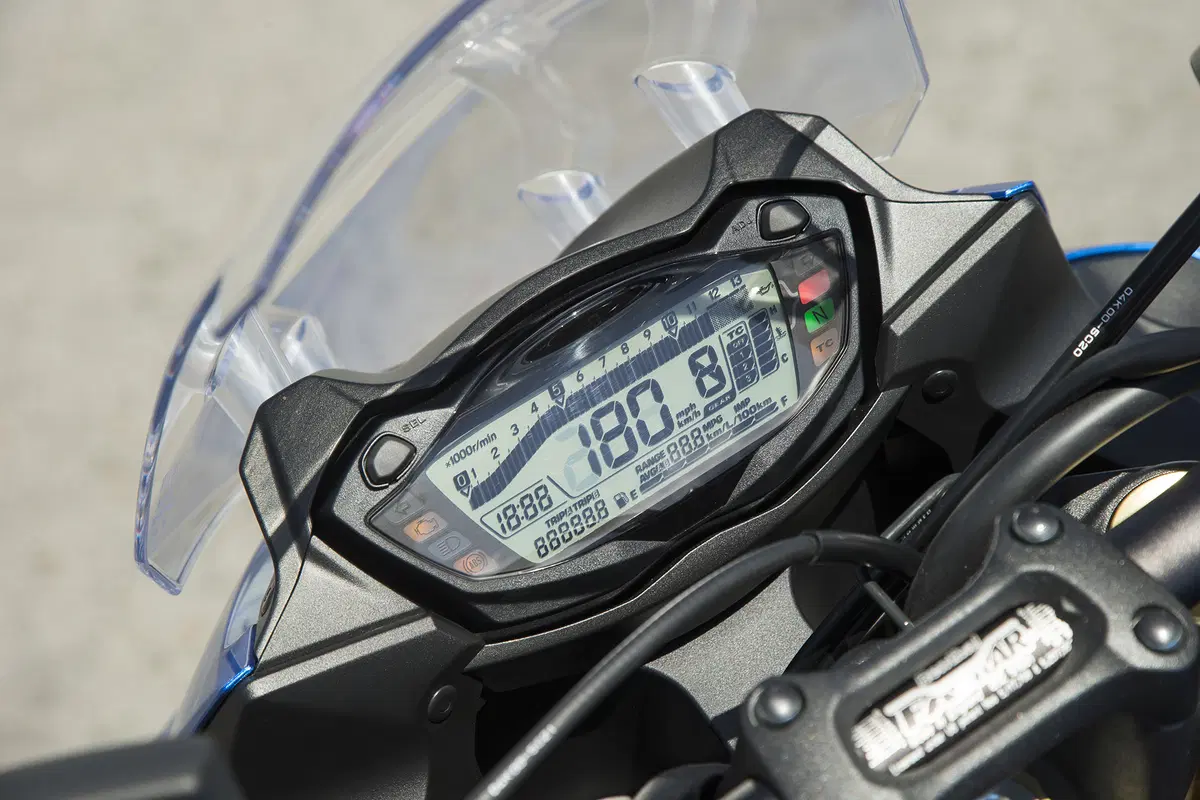 Suzuki GSX-S1000F (29)