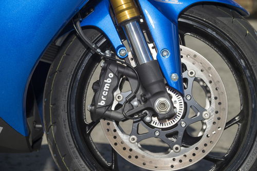 Pinze Brembo monoblocco, come su tutte le sportive della famiglia GSX