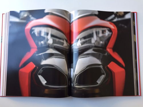 Libri per motociclisti: “Stile Ducati. Una storia per immagini” (8)