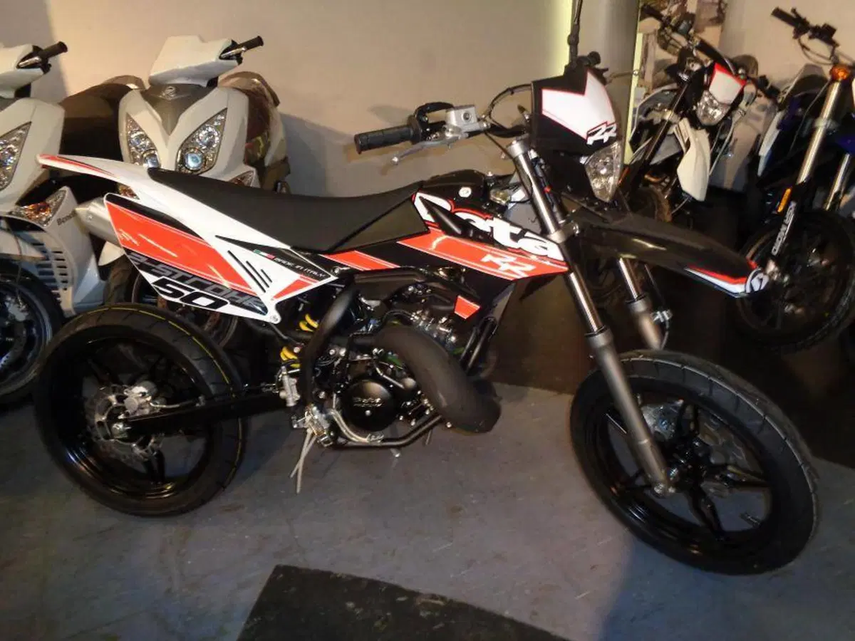 Betamotor RR 50 Motard (2011 - 18) (2)