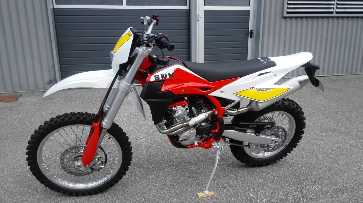 SWM, al via la produzione con la RS 650 R (13)