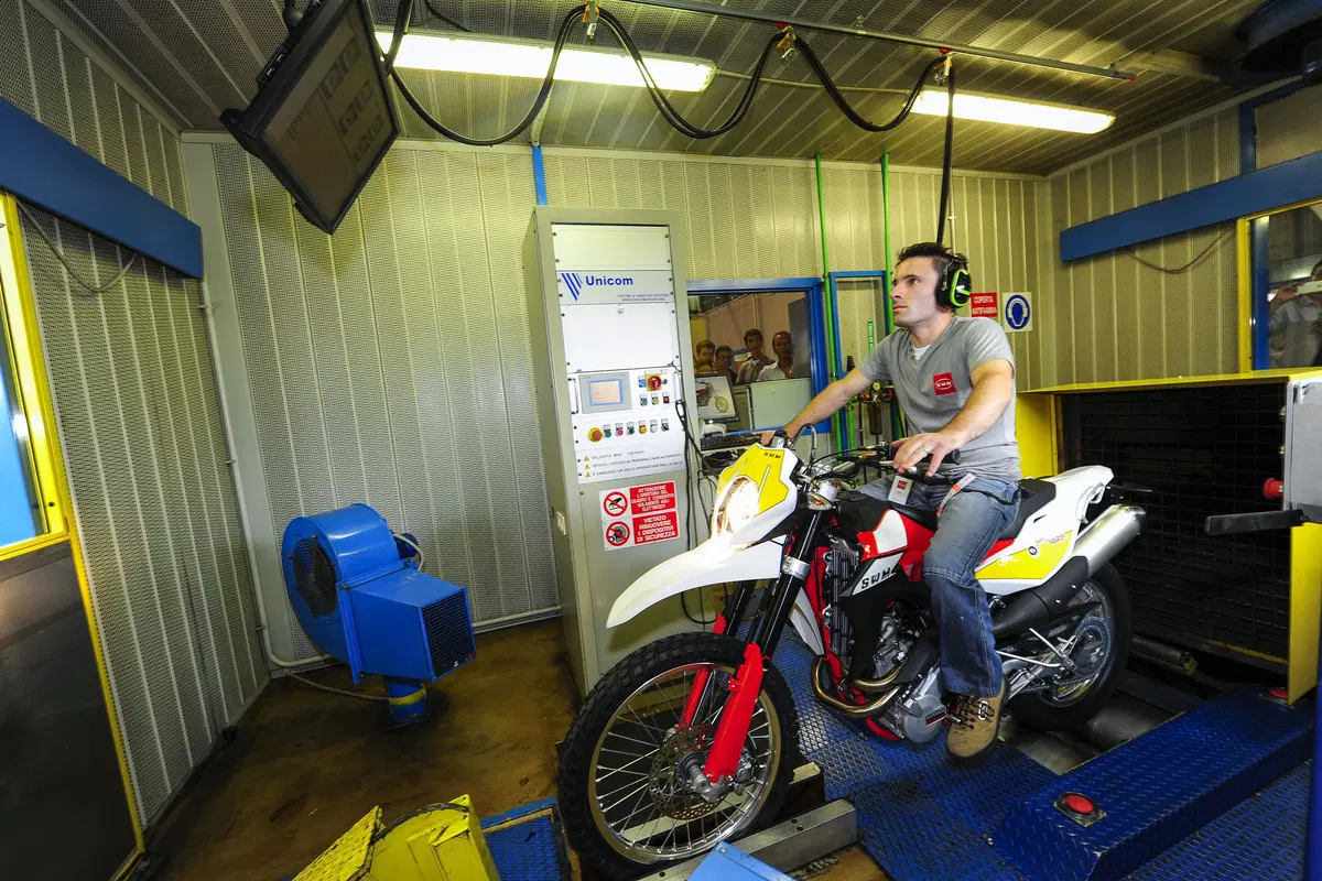 SWM, al via la produzione con la RS 650 R (4)
