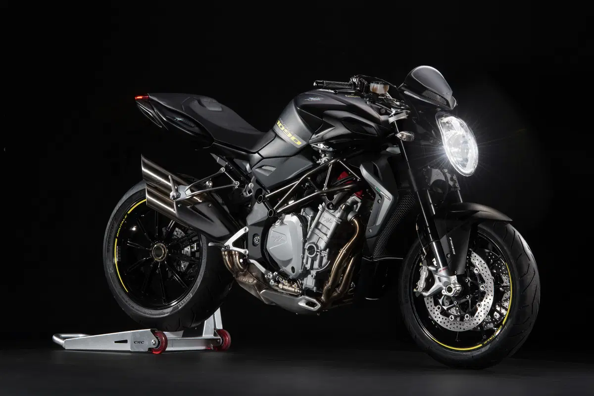 MV Agusta Brutale 1090 e 1090 RR 2015 (3)