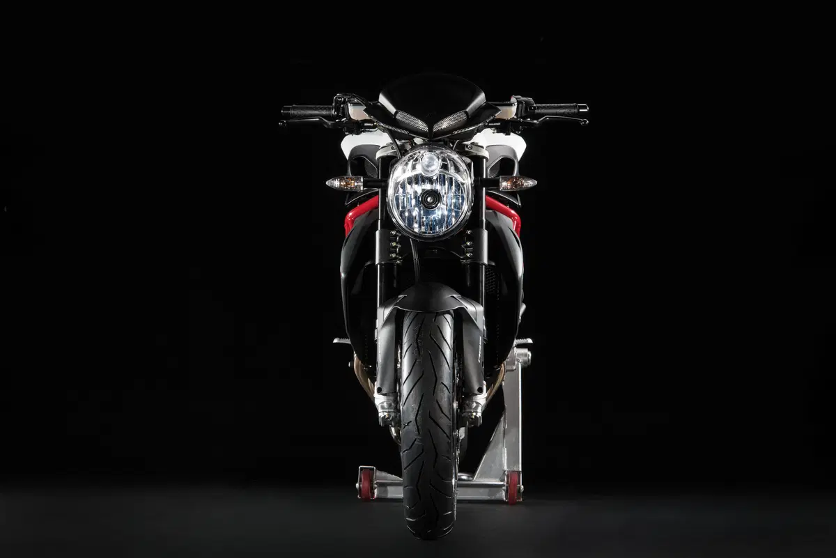 MV Agusta Brutale 1090 e 1090 RR 2015 (12)