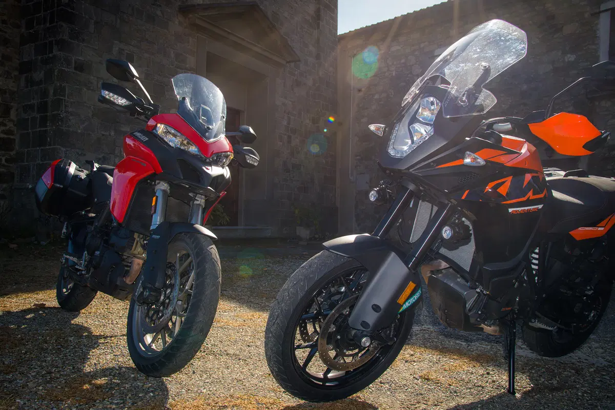 Ducati Multistrada 950 vs KTM 1090 Adventure. Comparativa maxienduro (4)
