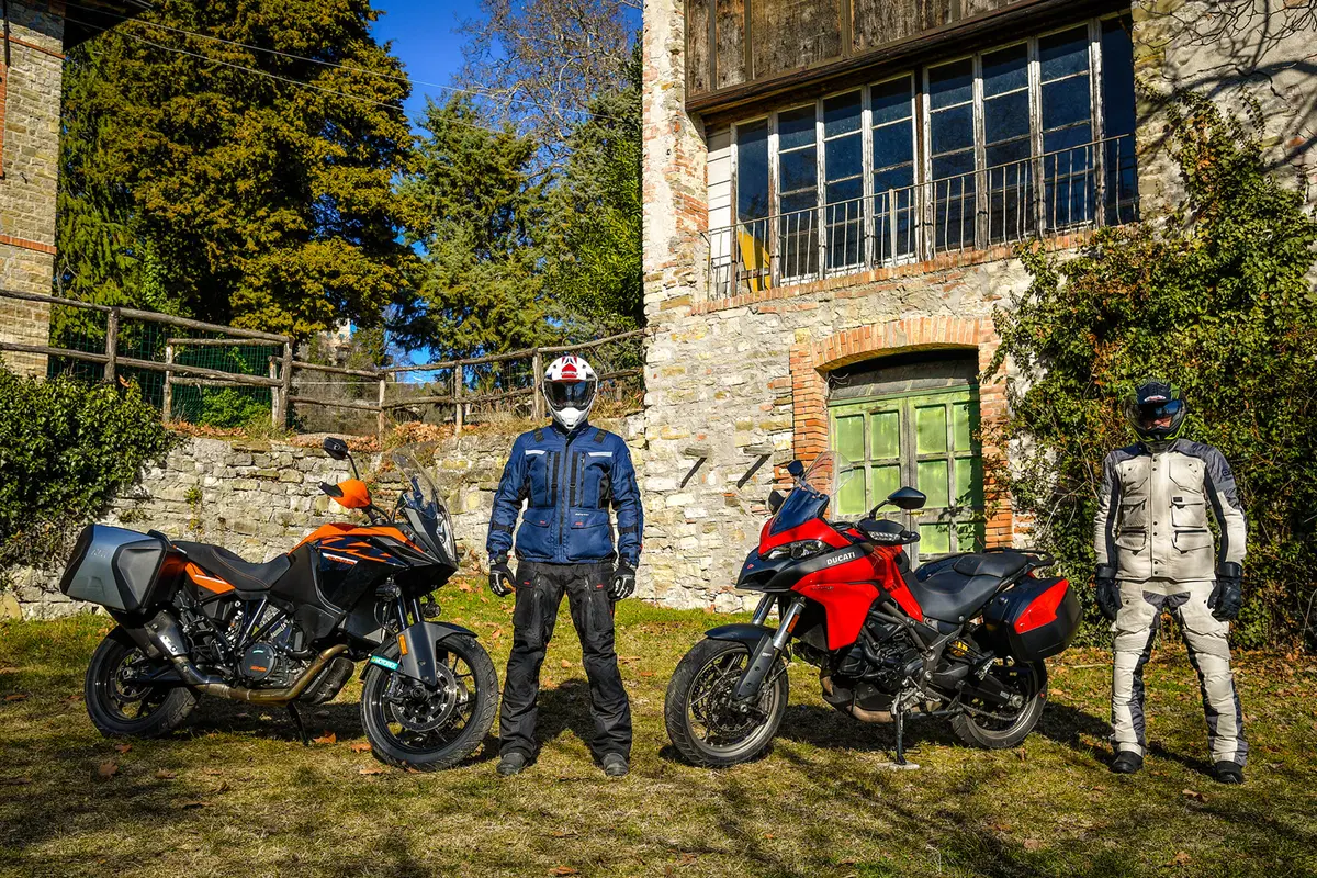 Ducati Multistrada 950 vs KTM 1090 Adventure. Comparativa maxienduro (6)