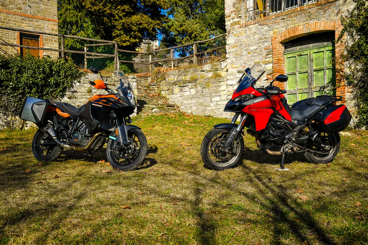 Ducati Multistrada 950 vs KTM 1090 Adventure. Comparativa maxienduro (3)