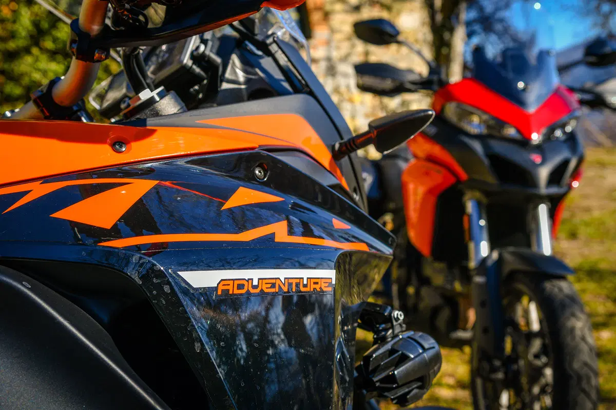 Ducati Multistrada 950 vs KTM 1090 Adventure. Comparativa maxienduro (2)