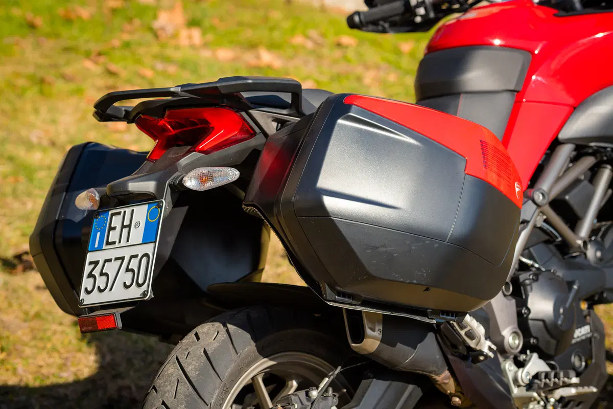 Ducati Multistrada 950 vs KTM 1090 Adventure. Comparativa maxienduro (13)