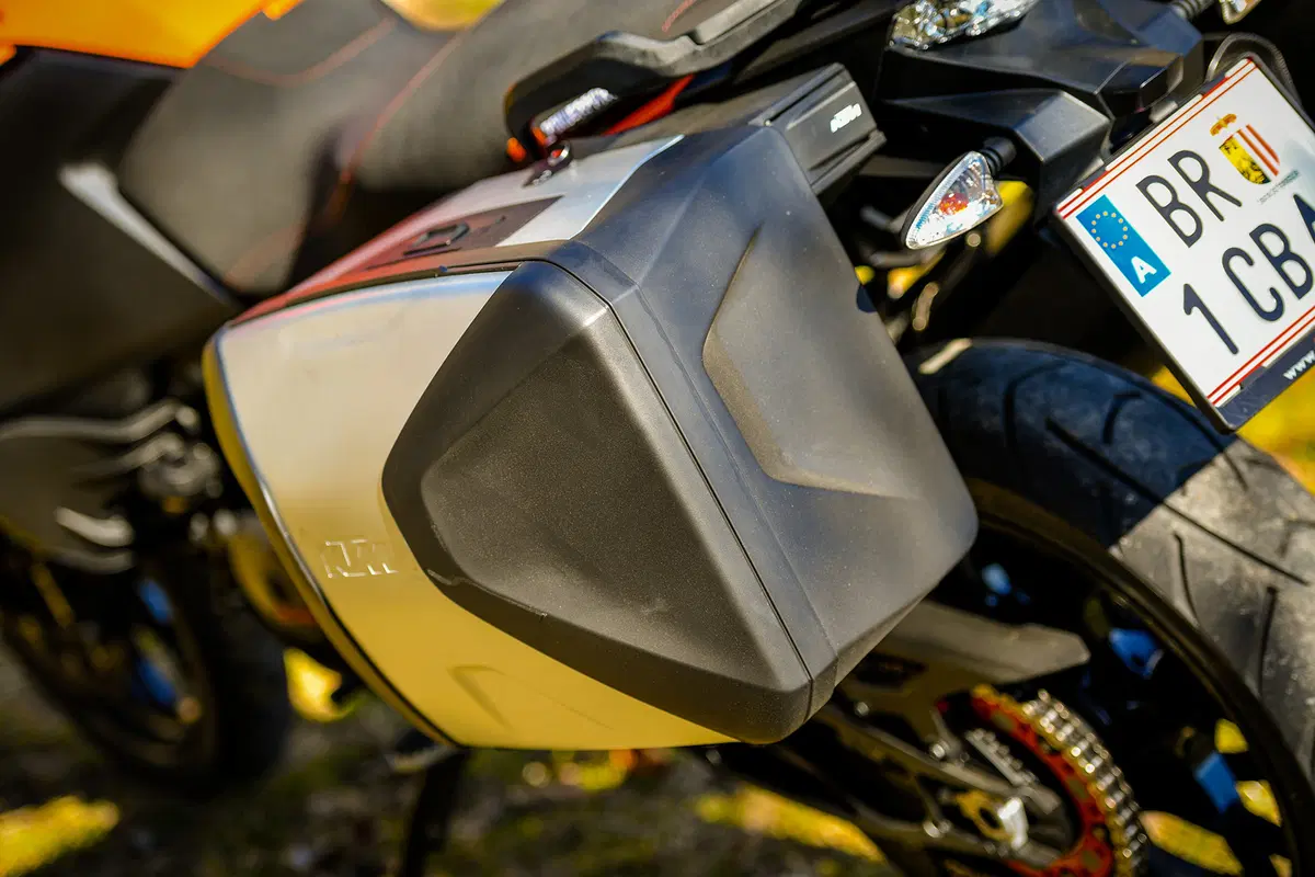 Ducati Multistrada 950 vs KTM 1090 Adventure. Comparativa maxienduro (22)