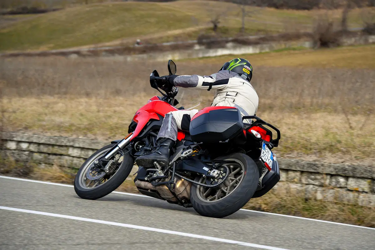 Ducati Multistrada 950 vs KTM 1090 Adventure. Comparativa maxienduro (32)