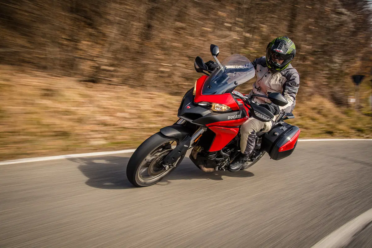 Ducati Multistrada 950 vs KTM 1090 Adventure. Comparativa maxienduro (36)