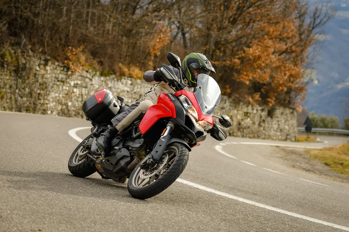 Ducati Multistrada 950 vs KTM 1090 Adventure. Comparativa maxienduro (37)
