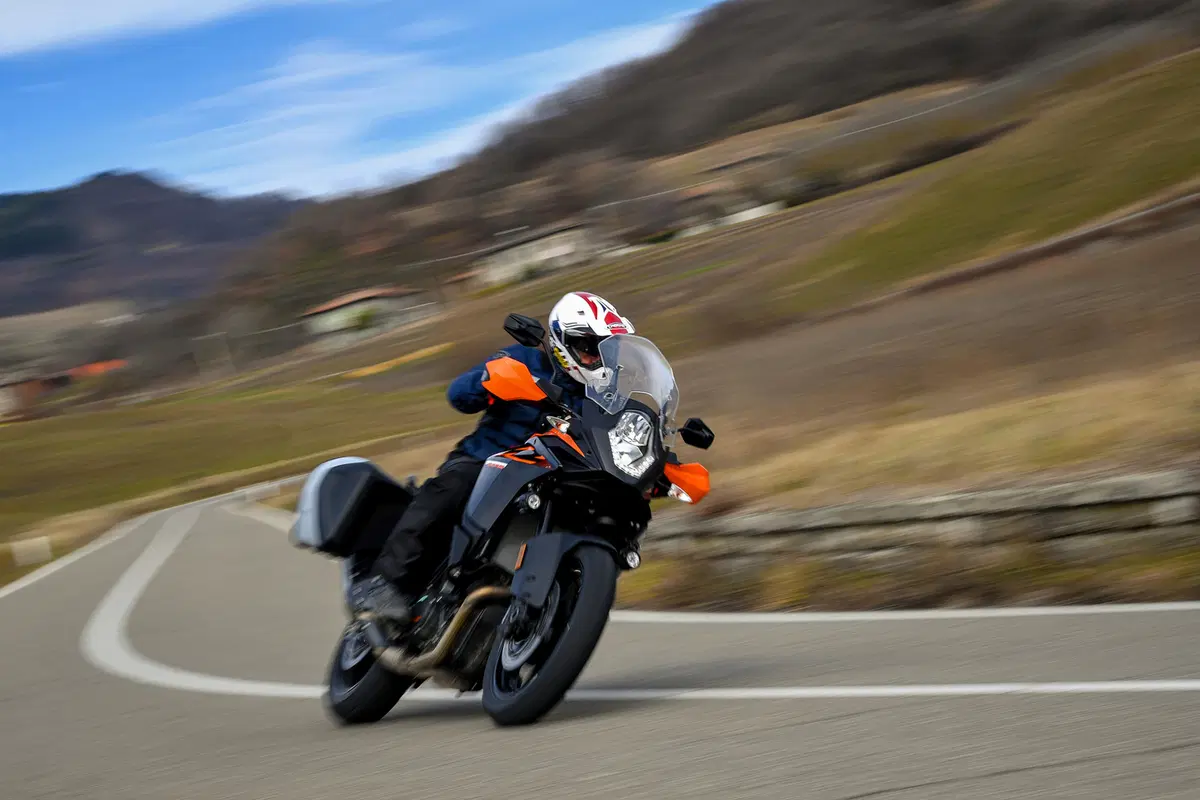 Ducati Multistrada 950 vs KTM 1090 Adventure. Comparativa maxienduro (39)