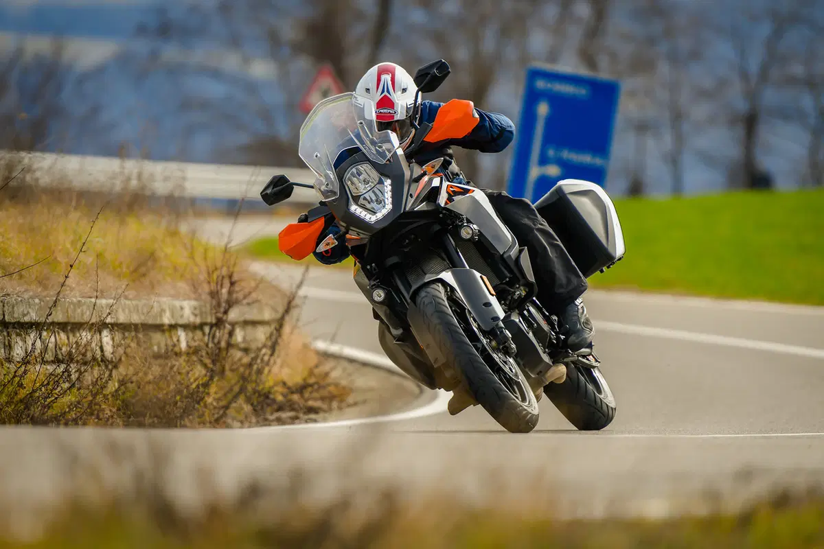 Ducati Multistrada 950 vs KTM 1090 Adventure. Comparativa maxienduro (45)