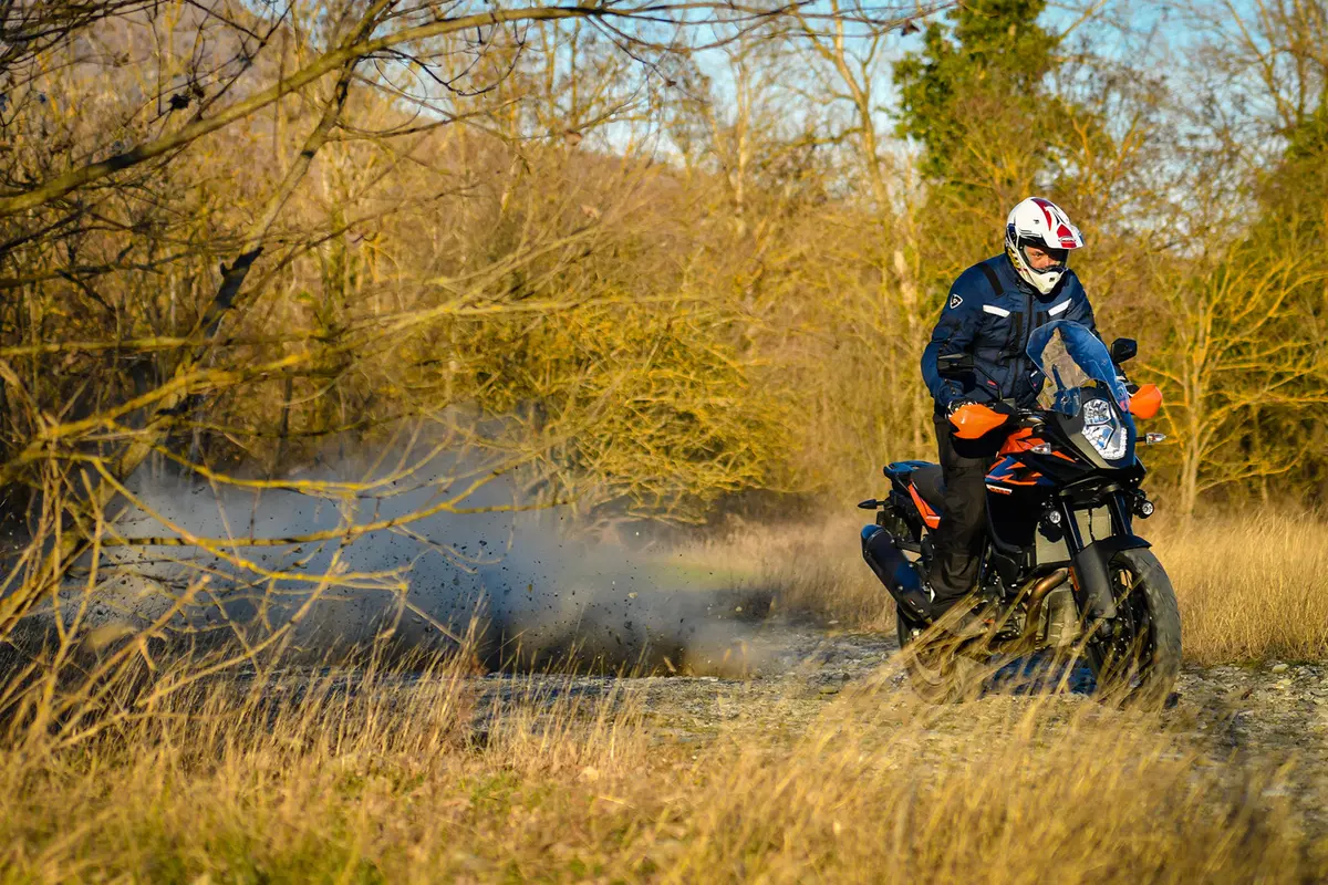 Ducati Multistrada 950 vs KTM 1090 Adventure. Comparativa maxienduro (48)