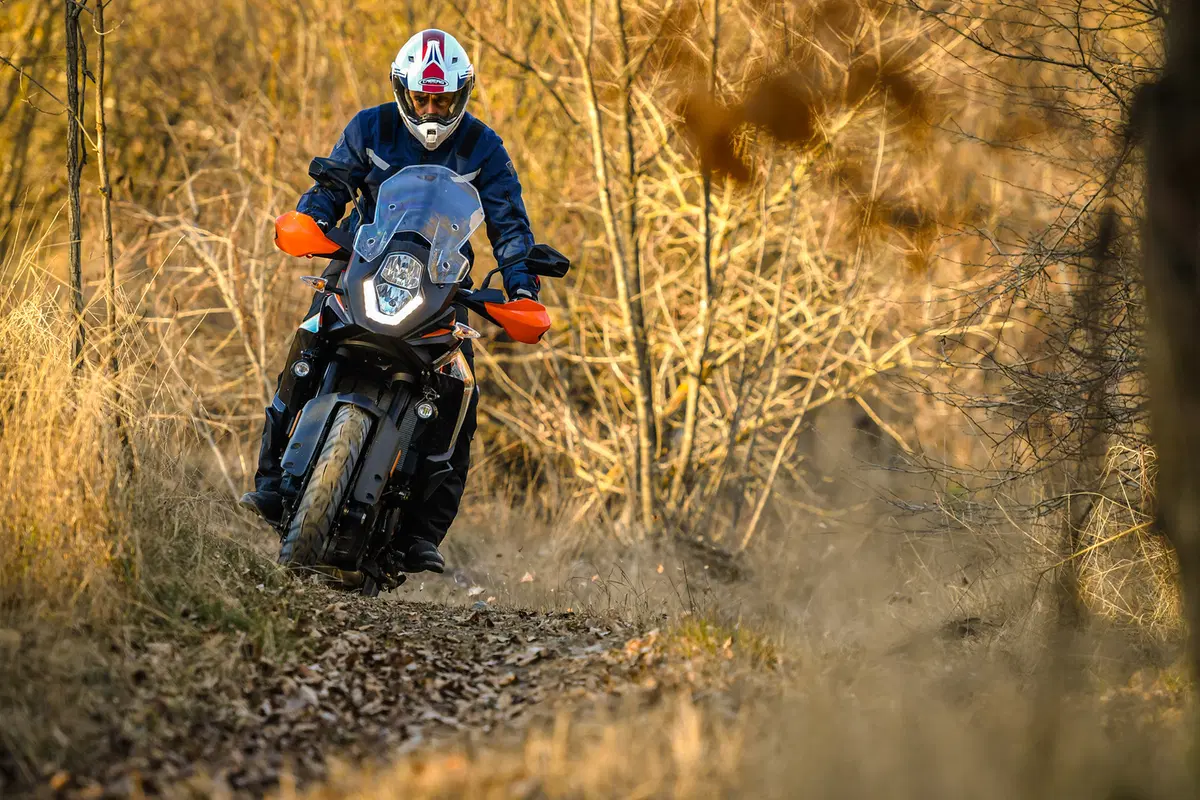 Ducati Multistrada 950 vs KTM 1090 Adventure. Comparativa maxienduro (46)