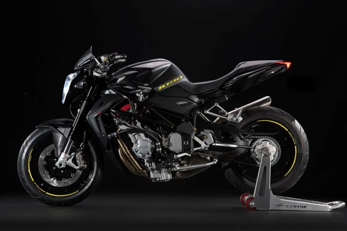 MV Agusta Brutale 1090 Brutale 1090 (2012 - 15) (4)