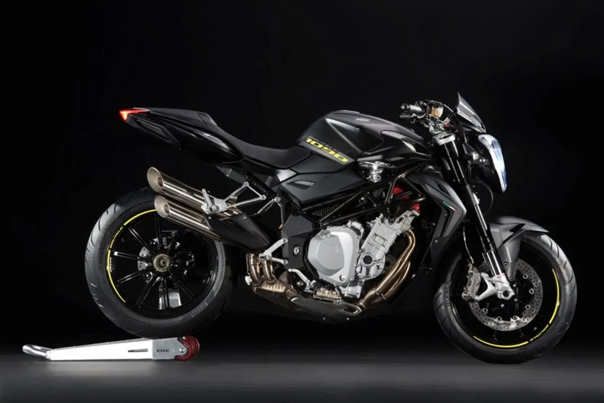 MV Agusta Brutale 1090 Brutale 1090 (2012 - 15) (2)