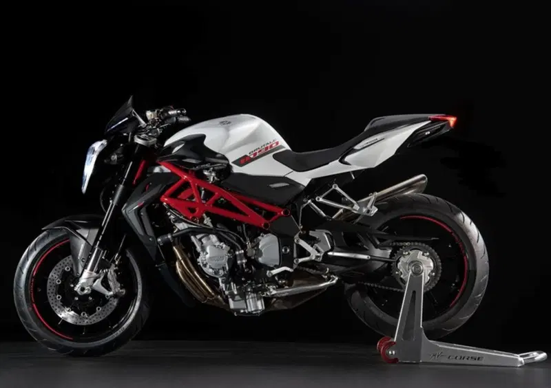 MV Agusta Brutale 1090 Brutale 1090 (2012 - 15) (9)
