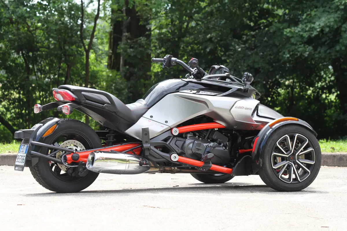Can-Am Spyder F3-S (3)