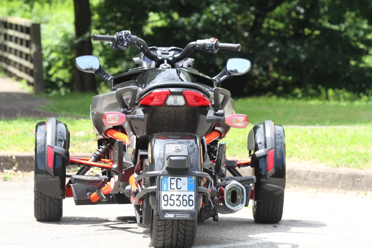 Can-Am Spyder F3-S (4)