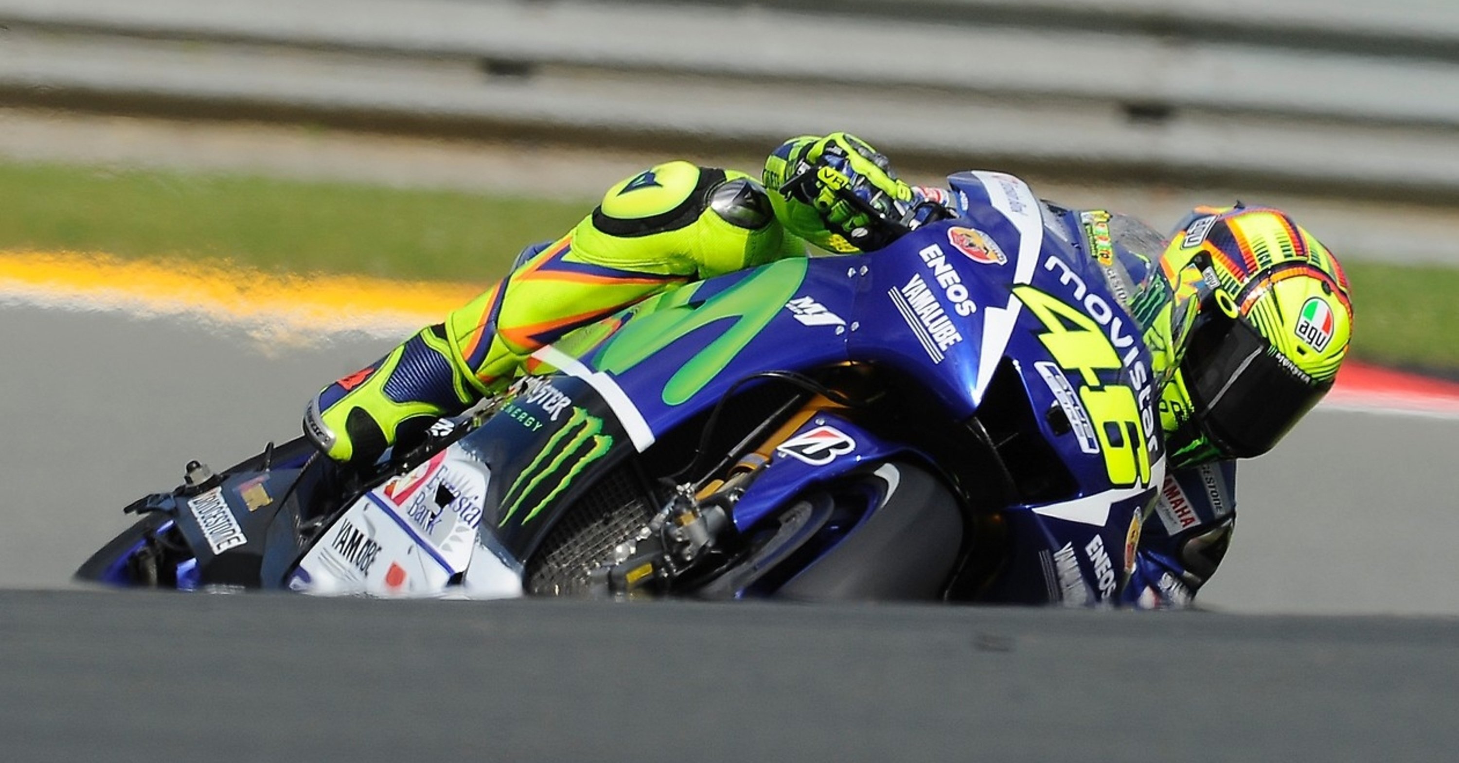 MotoGP Sachsenring 2015. Rossi: &ldquo;Mi gioco il 2&deg; posto con Pedrosa e Lorenzo&rdquo;