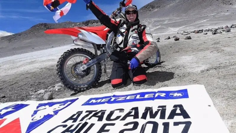 Metzeler MC 360: tre record nell'ascesa al Nevado Ojos del Salado