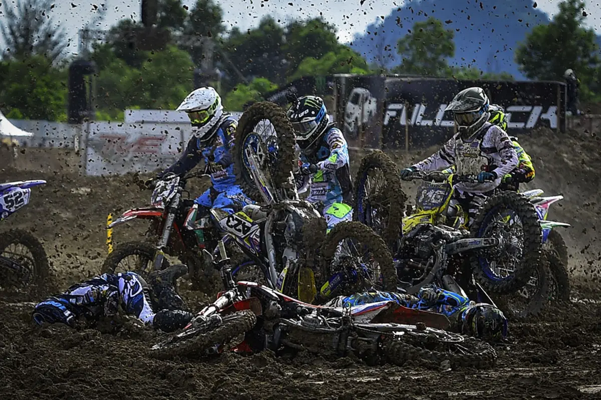Gallery MXGP 2017. Le foto pi&ugrave; spettacolari del GP d'Indonesia