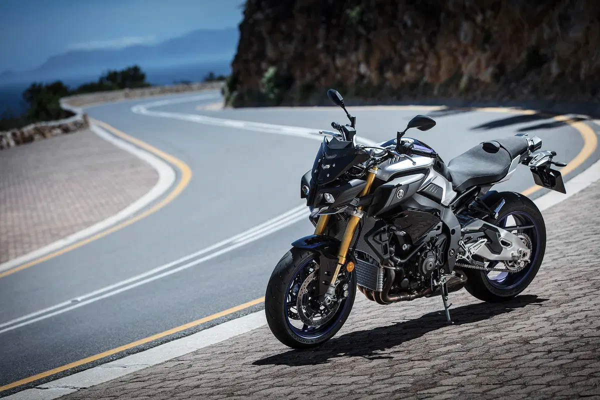 Yamaha MT-10 SP e Tourer Edition (11)