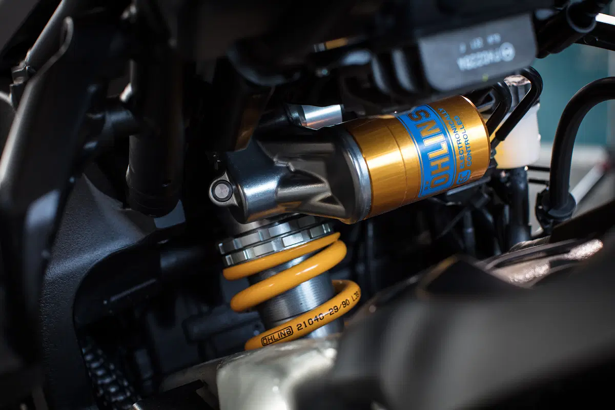 Yamaha MT-10 SP e Tourer Edition (25)