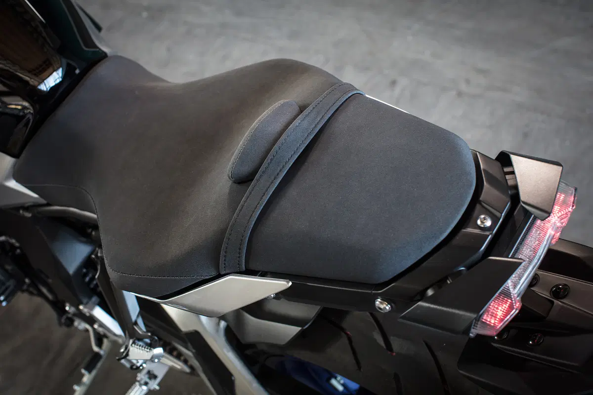 Yamaha MT-10 SP e Tourer Edition (28)