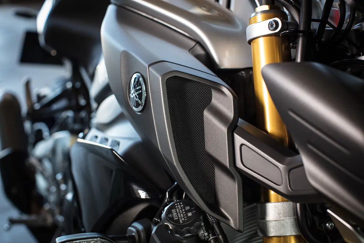Yamaha MT-10 SP e Tourer Edition (29)