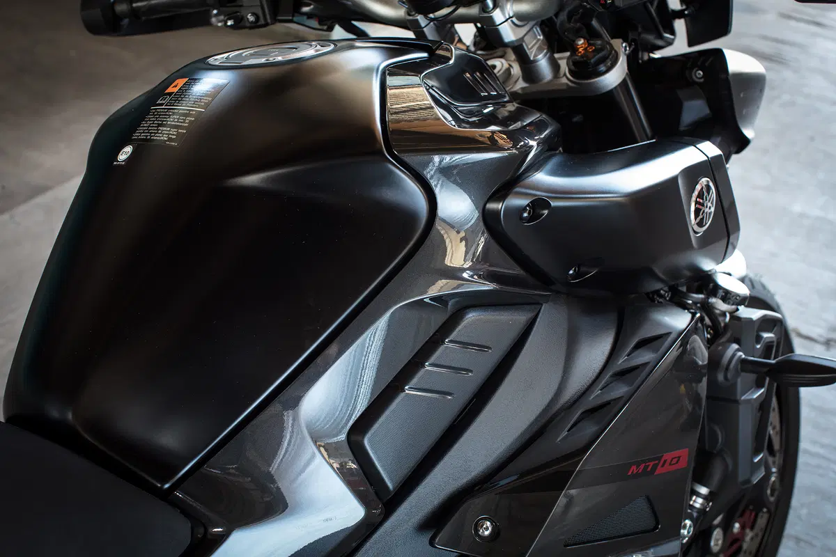 Yamaha MT-10 SP e Tourer Edition (37)