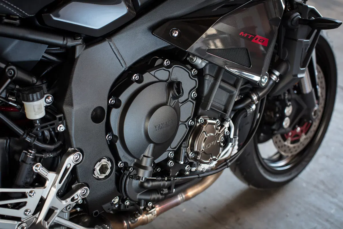 Yamaha MT-10 SP e Tourer Edition (46)