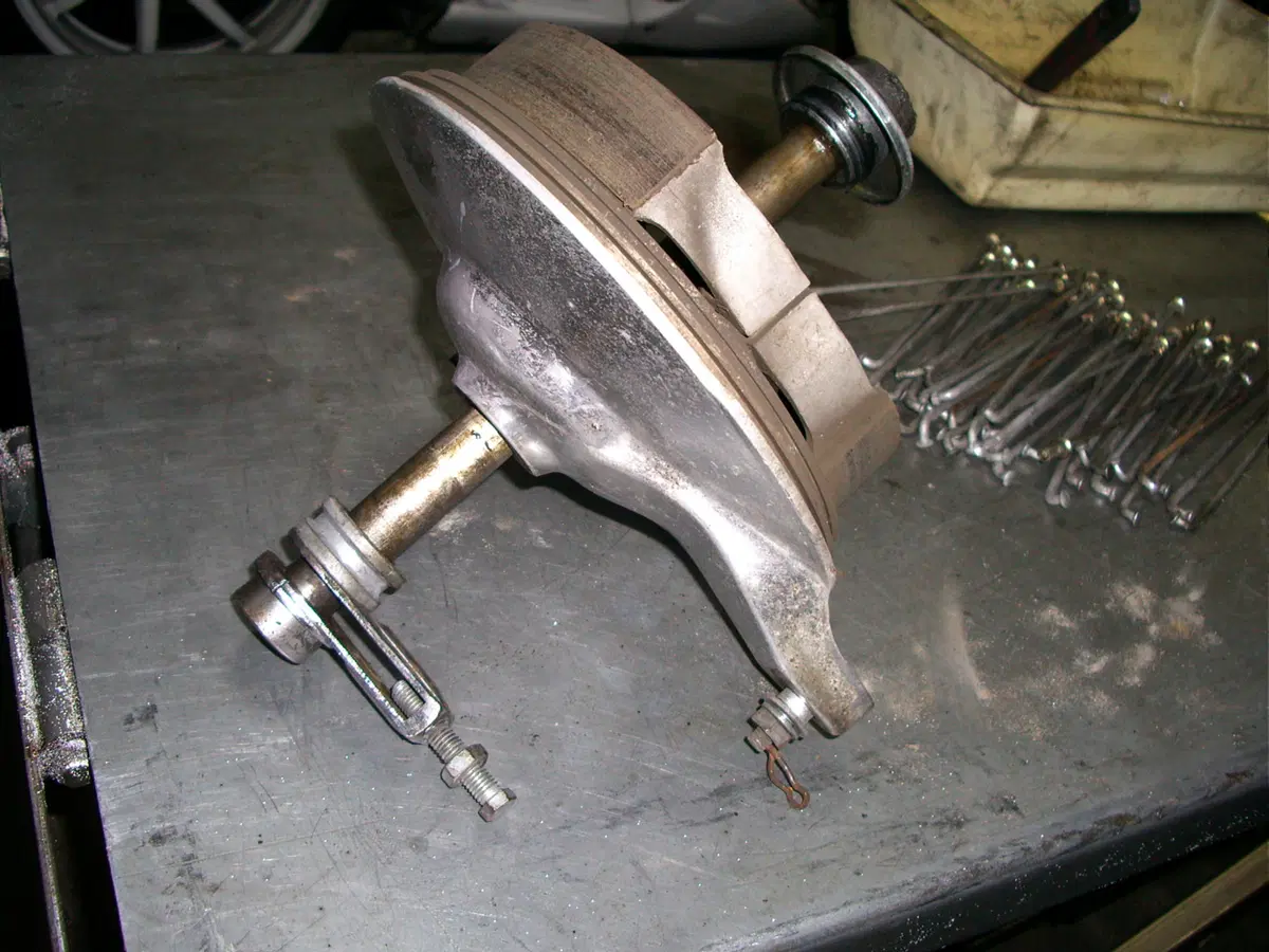 Restaurando, terza puntata: Yamaha XS-2 650 (24)