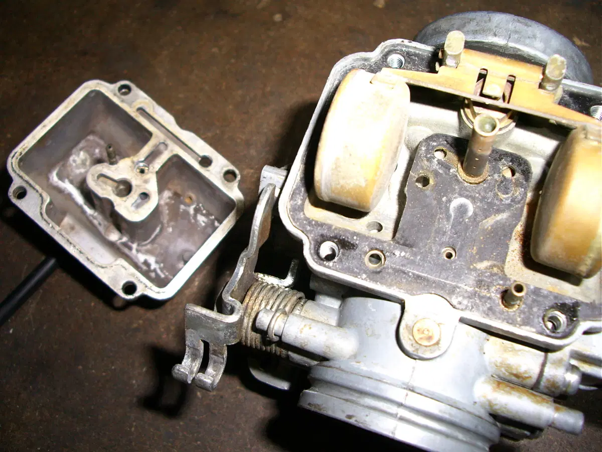 Restaurando, terza puntata: Yamaha XS-2 650 (18)