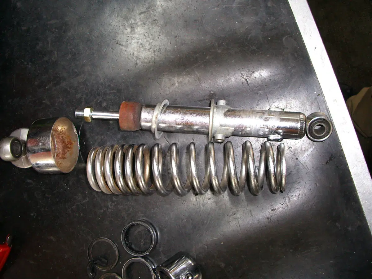 Restaurando, terza puntata: Yamaha XS-2 650 (25)