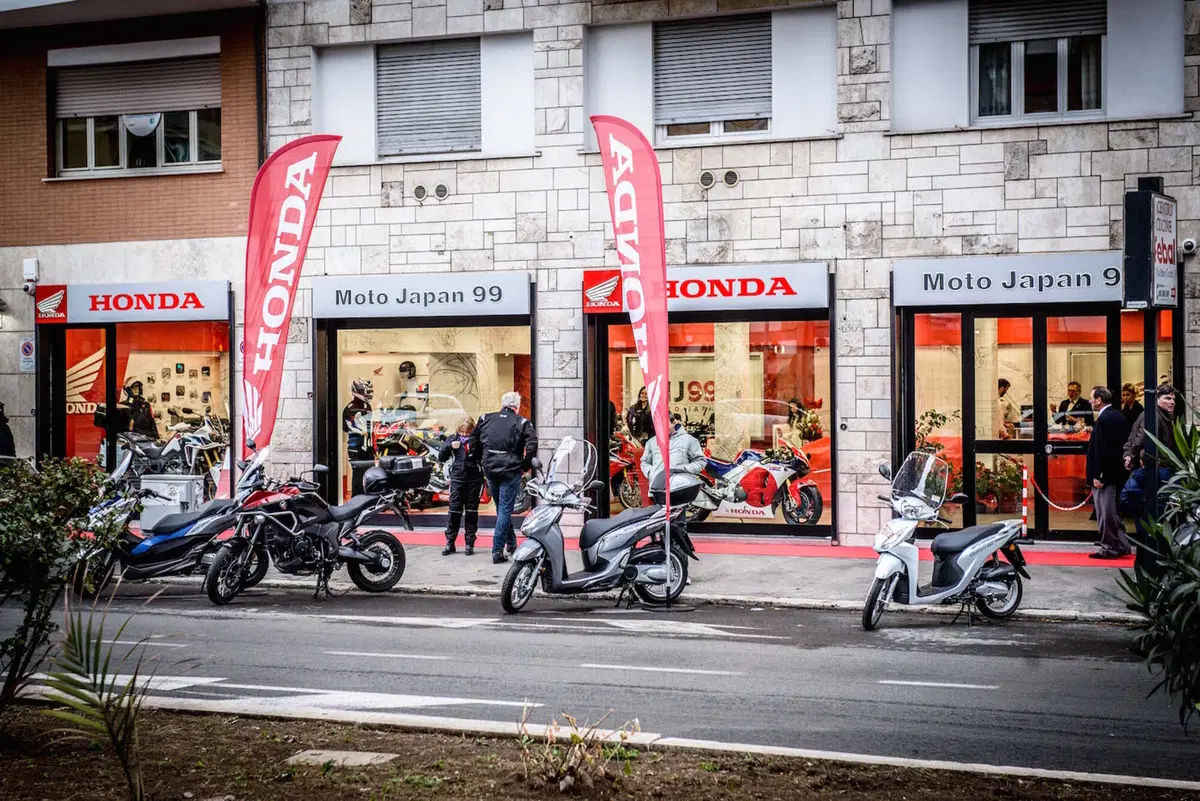 Moto Japan 99: nuova concessionaria Honda a Roma (4)